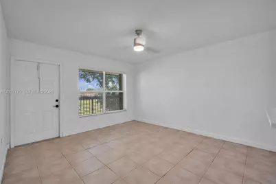 10015 NW 4th St #203, Pembroke Pines, FL 33024 - Photo 11