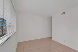 14190 W Dixie Hwy, North Miami, FL 33161 - Photo 17
