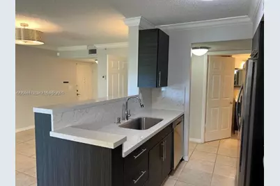 2600 S University Dr #114, Davie, FL 33328 - Photo 9