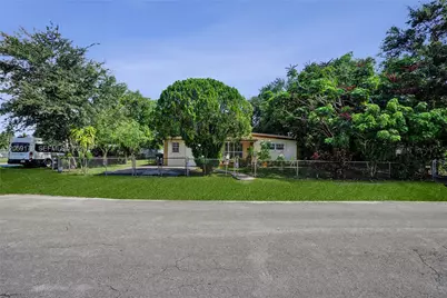 2145 NW 124th St, Miami, FL 33167 - Photo 39