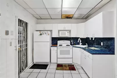 2145 NW 124th St, Miami, FL 33167 - Photo 9