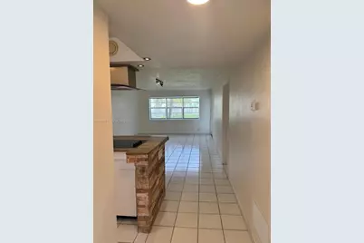 19001 NE 14th Ave #121, Miami, FL 33179 - Photo 5