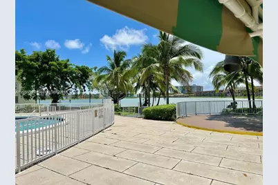 19001 NE 14th Ave #121, Miami, FL 33179 - Photo 15