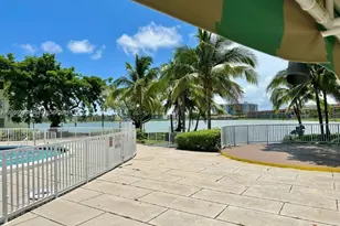 19001 NE 14th Ave, Miami, FL 33179 - Photo 15