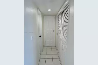 19001 NE 14th Ave #121, Miami, FL 33179 - Photo 11