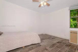 3401 N Country Club Dr, Aventura, FL 33180 - Photo 3