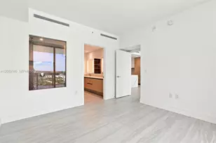 2411 Laguna Cir, North Miami, FL 33181 - Photo 9