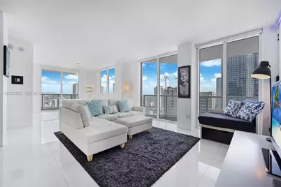 253 NE 2nd St #3302, Miami, FL 33132 - Photo 1