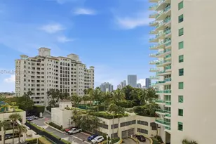 20185 E Country Club Dr, Aventura, FL 33180 - Photo 23