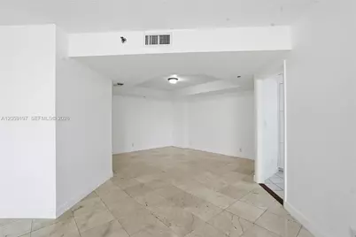 20185 E Country Club Dr #502, Aventura, FL 33180 - Photo 7
