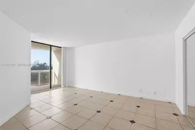 20185 E Country Club Dr #502, Aventura, FL 33180 - Photo 13