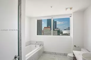 244 Biscayne Blvd, Miami, FL 33132 - Photo 19