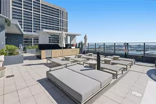 121 NE 5th St, Miami, FL 33132 - Photo 23