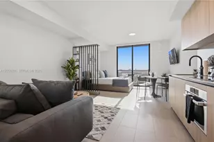 121 NE 5th St, Miami, FL 33132 - Photo 3