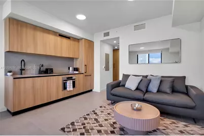 121 NE 5th St #1800, Miami, FL 33132 - Photo 5