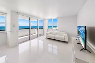 2555 Collins Ave, Miami Beach, FL 33140 - Photo 19