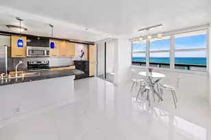 2555 Collins Ave, Miami Beach, FL 33140 - Photo 23