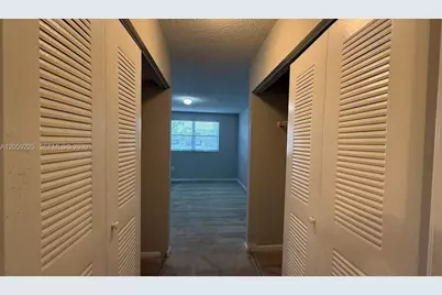 9933 Nob Hill Ln #9933, Sunrise, FL 33351 - Photo 5