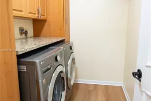3160 Peachtree Cir, Davie, FL 33328 - Photo 21