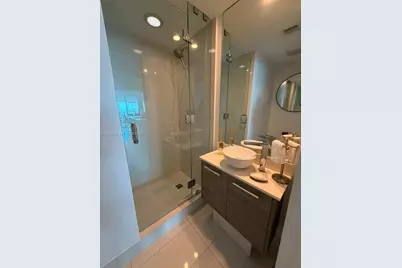 650 NE 32nd St #3405, Miami, FL 33137 - Photo 15
