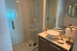 650 NE 32nd St, Miami, FL 33137 - Photo 15