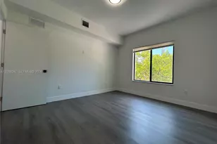 638 SW 21st Ave, Miami, FL 33135 - Photo 11