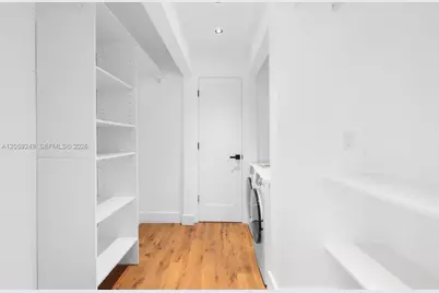309 SE 3rd Ave, Hallandale Beach, FL 33009 - Photo 23