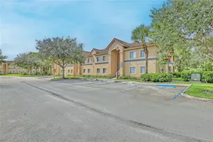 1169 Golden Lakes Blvd, West Palm Beach, FL 33411 - Photo 11