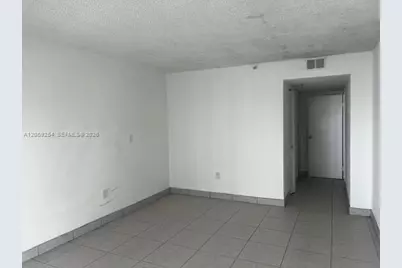 555 NE 15th St #20E, Miami, FL 33132 - Photo 9