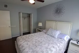 1555 Pennsylvania Ave, Miami Beach, FL 33139 - Photo 9