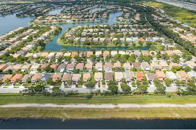 15699 SW 54th Ct, Miramar, FL 33027 - Photo 7