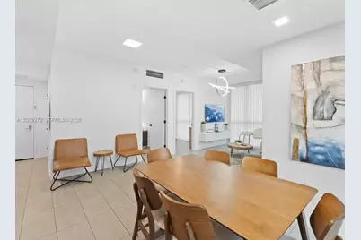 227 NE 2nd St #2202, Miami, FL 33132 - Photo 5