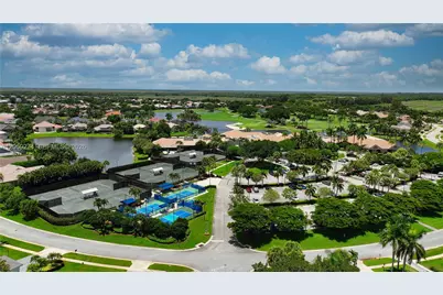 17892 Hampshire Ln, Boca Raton, FL 33498 - Photo 37