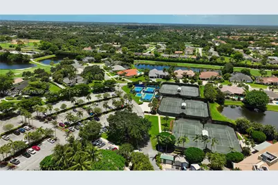 17892 Hampshire Ln, Boca Raton, FL 33498 - Photo 39
