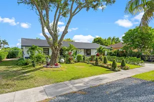 364 NW 17th Ct, Homestead, FL 33030 - Photo 3