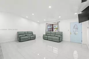 364 NW 17th Ct, Homestead, FL 33030 - Photo 5