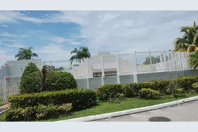 10395 SW 154th Cir Ct #104, Miami, FL 33196 - Photo 3