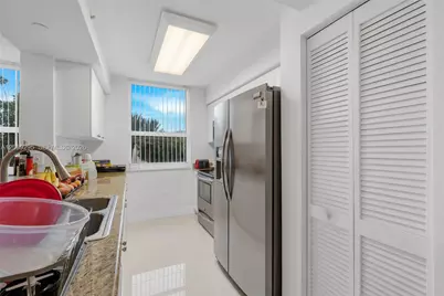 19501 W Country Club Dr #309, Aventura, FL 33180 - Photo 11