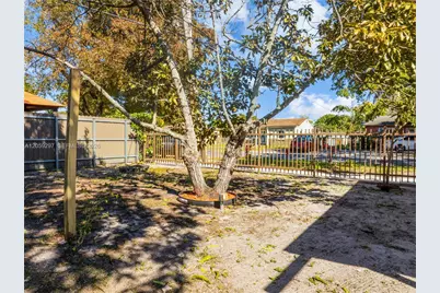 12210 NW 10th Ave, North Miami, FL 33168 - Photo 29