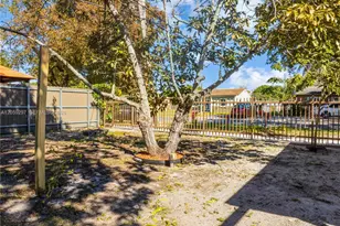 12210 NW 10th Ave, North Miami, FL 33168 - Photo 29