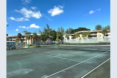 7400 Miami Lakes Dr #D206, Miami Lakes, FL 33014 - Photo 17