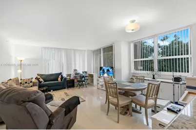 19501 W Country Club Dr #309, Aventura, FL 33180 - Photo 5