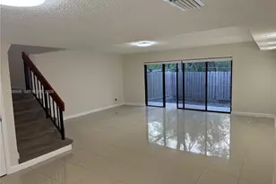 16498 NE 26th Ave, North Miami Beach, FL 33160 - Photo 19