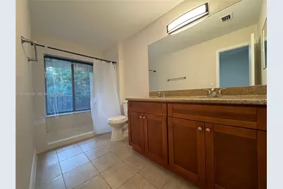 16498 NE 26th Ave #12, North Miami Beach, FL 33160 - Photo 17