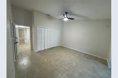 16498 NE 26th Ave #12, North Miami Beach, FL 33160 - Photo 13