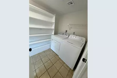 16498 NE 26th Ave #12, North Miami Beach, FL 33160 - Photo 5