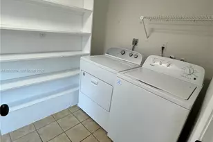 16498 NE 26th Ave, North Miami Beach, FL 33160 - Photo 5