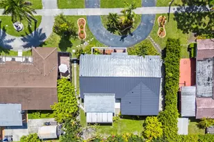 232 SW 102nd Ave, Sweetwater, FL 33174 - Photo 47
