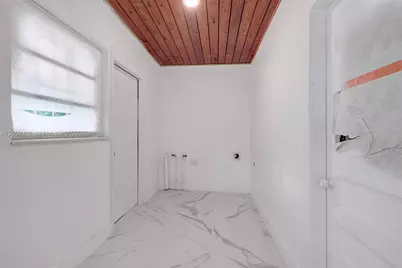 156 NW 88th St, El Portal, FL 33150 - Photo 31