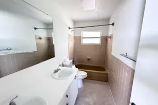 7940 NW 9th St, Margate, FL 33063 - Photo 25
